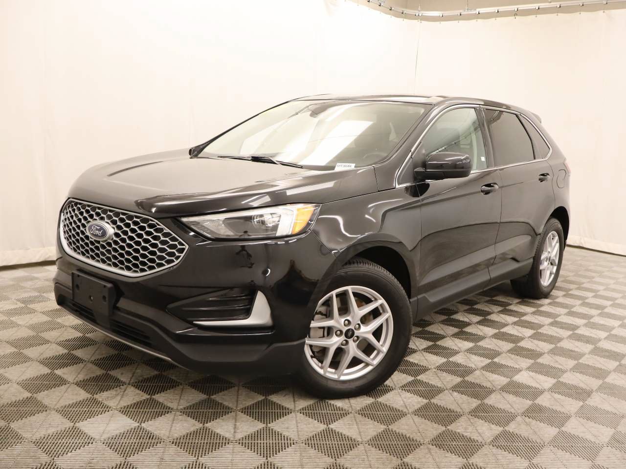 Used 2024 Ford Edge SEL AWD/4WD image 1