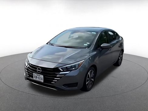 Used 2025 Nissan Versa SV FWD image 7