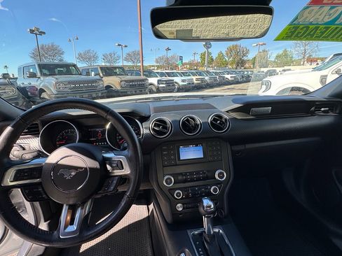 Used 2022 Ford Mustang Coupe image 15