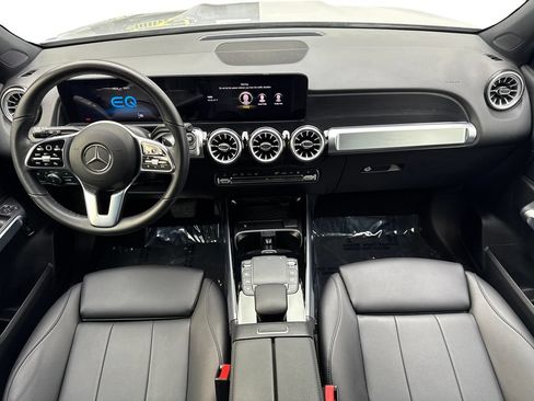 Used 2023 Mercedes-Benz EQB 300 4MATIC w/ Exclusive Package image 48