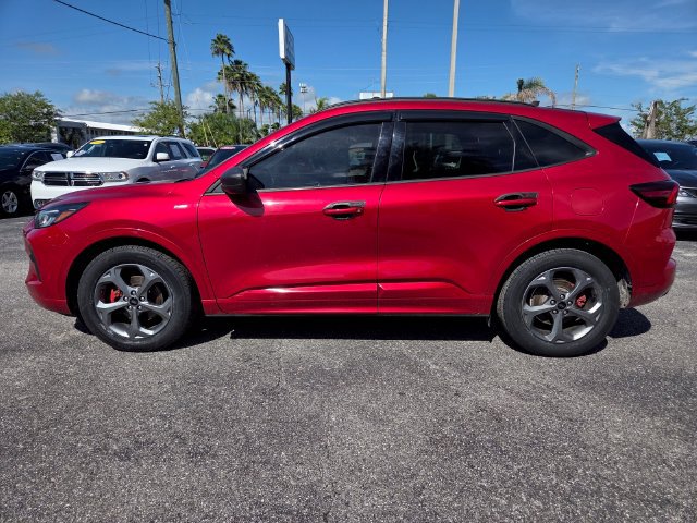Used 2024 Ford Escape ST-Line w/ Tech Pack #1 FWD image 6
