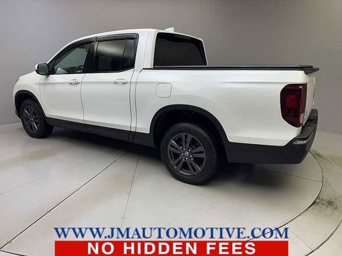 Used 2020 Honda Ridgeline Sport image 3