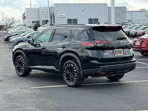 New 2026 Nissan Rogue Dark Armor image 6