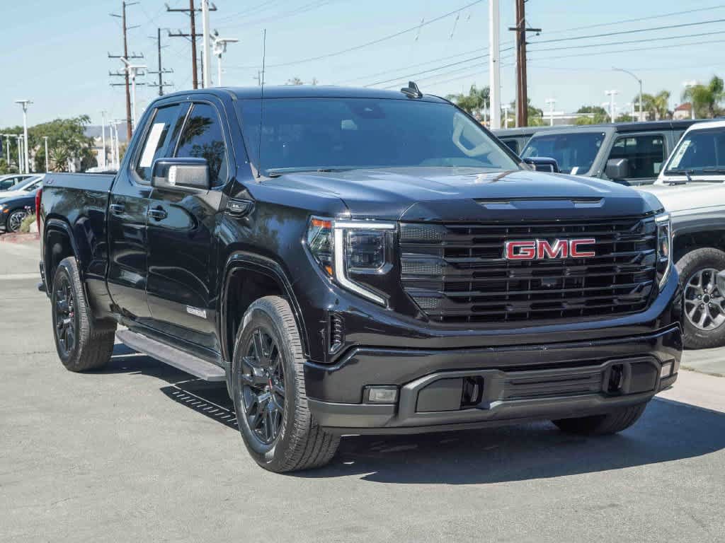 Used 2023 GMC Sierra 1500 Elevation w/ Preferred Package AWD/4WD image 3
