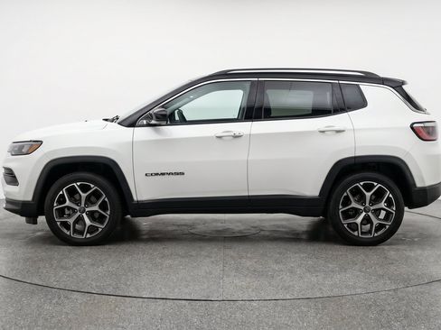 Used 2025 Jeep Compass Limited AWD/4WD image 5