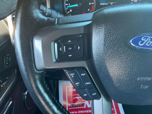 Used 2019 Ford Expedition XLT image 25