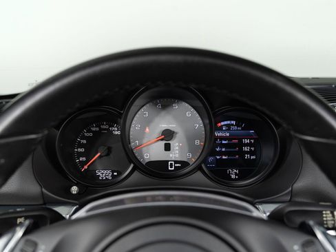 Used 2015 Porsche Boxster S RWD image 5