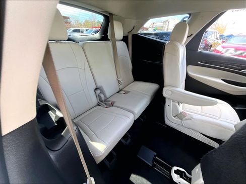 Used 2023 Buick Enclave Essence w/ Experience Buick Package image 16