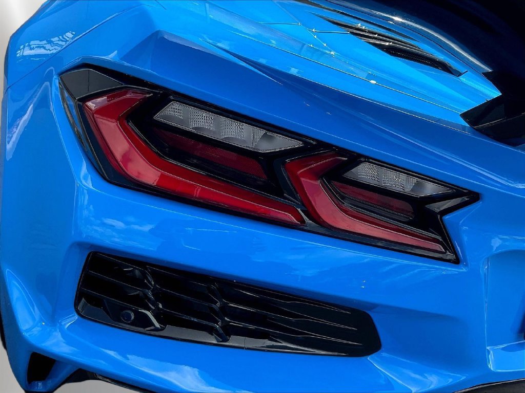 Used 2023 Chevrolet Corvette Z06 w/ Z07 Performance Package RWD image 19
