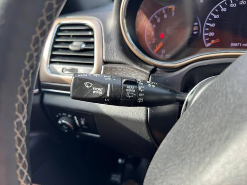 Used 2017 Jeep Grand Cherokee Limited AWD/4WD image 10