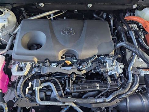 New 2025 Toyota RAV4 XLE image 15