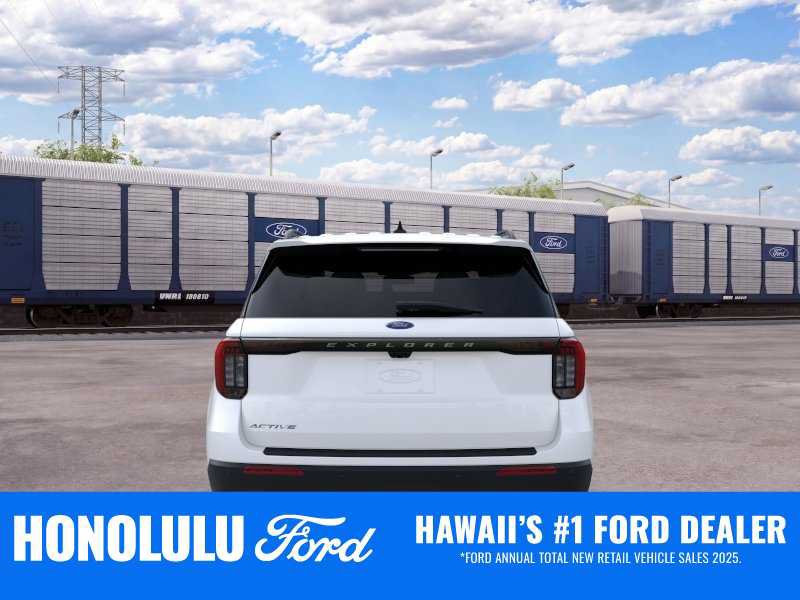 New 2026 Ford Explorer Active RWD image 5