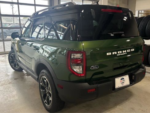 Used 2025 Ford Bronco Sport Outer Banks w/ Outer Banks Tech Package+ AWD/4WD image 6