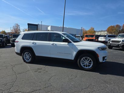 New 2025 Jeep Grand Cherokee L Laredo w/ Luxury Tech Group I