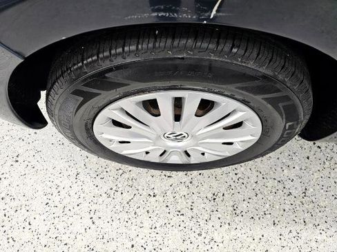 Used 2011 Volkswagen Golf 4dr HB Auto image 39