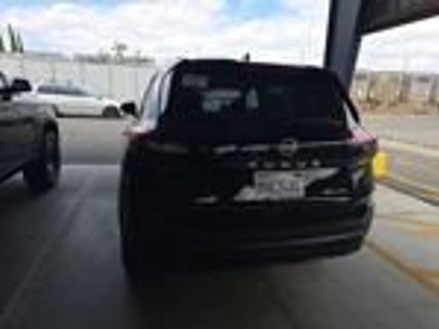 Used 2023 Nissan Rogue SL AWD/4WD image 3