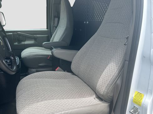 Used 2023 Chevrolet Express 3500 Extended w/ Driver Convenience Package RWD image 19