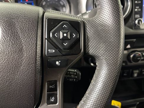 Certified 2021 Toyota Tacoma TRD Off-Road w/ Technology Package AWD/4WD image 27
