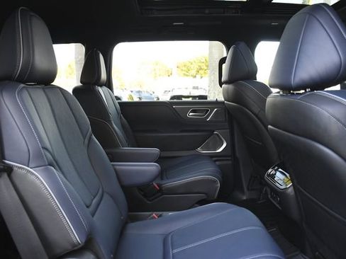 New 2026 INFINITI QX80 4WD w/ Sport Exterior Package image 32