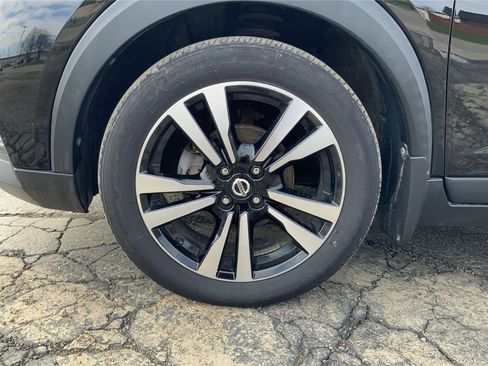 Used 2020 Nissan Kicks SV image 26