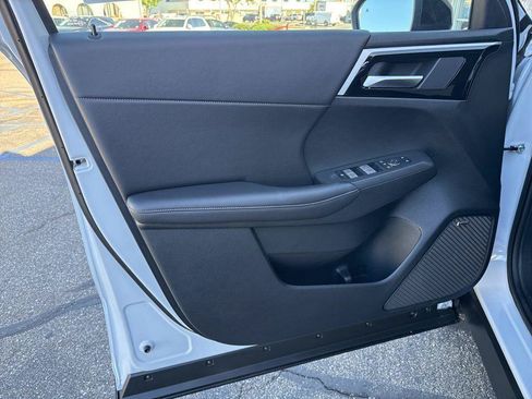 New 2026 Mitsubishi Outlander AWD image 29