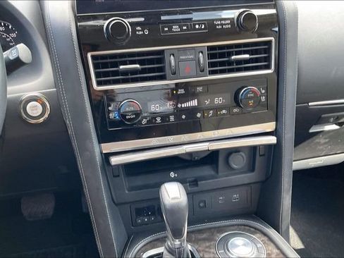 Used 2023 Nissan Armada Platinum w/ Captain's Chairs Package RWD image 15