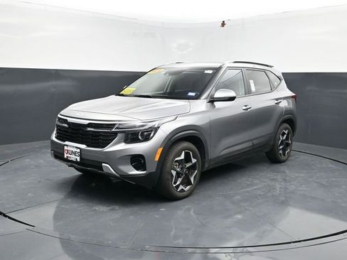 Used 2025 Kia Seltos S FWD image 4