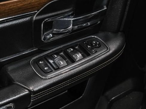 Used 2016 RAM 1500 Laramie w/ Convenience Group AWD/4WD image 40