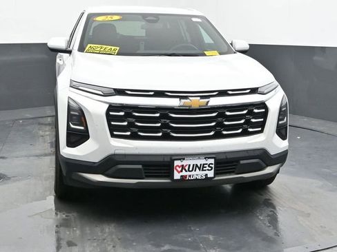 Used 2025 Chevrolet Equinox LT image 4