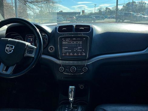 Used 2019 Dodge Journey Crossroad FWD image 20