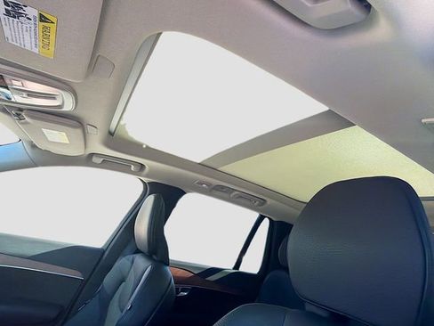 Used 2024 Volvo XC90 B5 Plus image 28