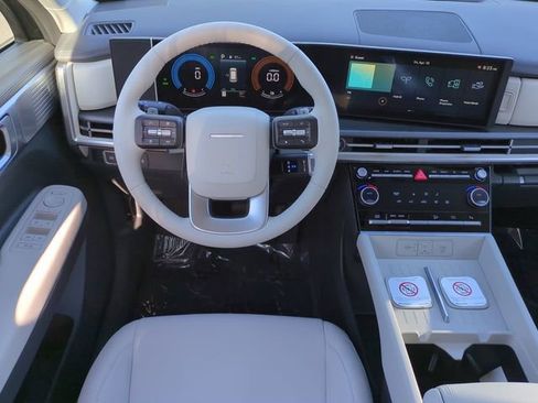 New 2026 Hyundai Santa Fe SE FWD image 12