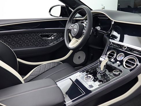 Used 2024 Bentley Continental GT Speed image 42