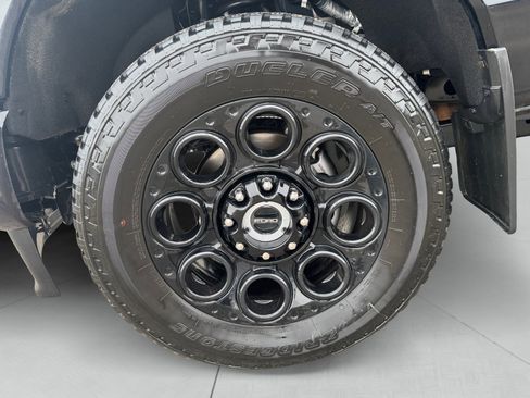 Used 2024 Ford F350 Lariat w/ Black Appearance Package image 14