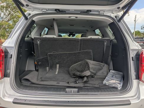 Used 2023 Hyundai Palisade SEL image 16