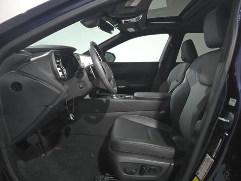 Used 2024 Lexus RX 350 Premium w/ Accessory Package (Z1) AWD/4WD image 2