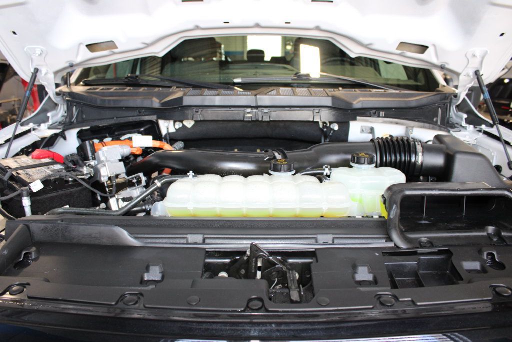 Used 2025 Ford F150 XLT w/ Equipment Group 301A Standard AWD/4WD image 9