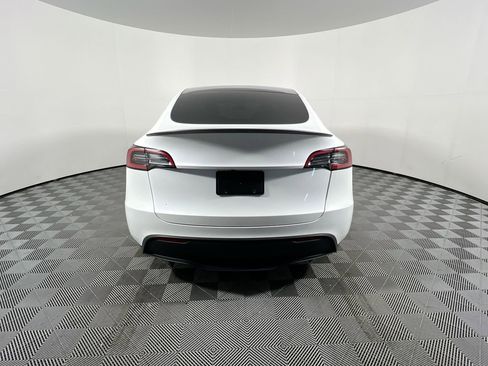 Used 2023 Tesla Model Y Performance image 4
