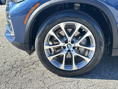 Used 2019 BMW X5 xDrive40i w/ Premium Package 2 image 12