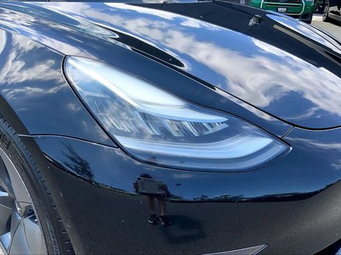Used 2019 Tesla Model 3 Standard Range Plus RWD image 27