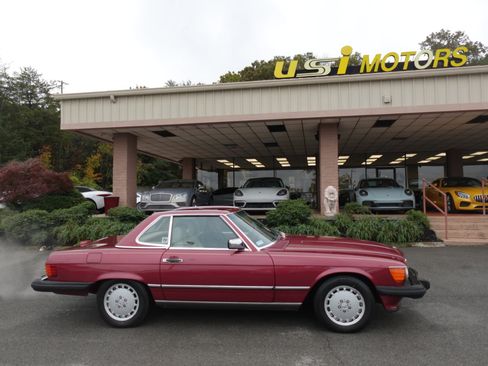Used 1989 Mercedes-Benz 560 SL image 3