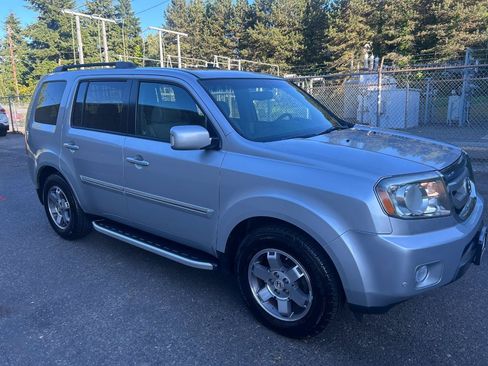 Used 2011 Honda Pilot Touring image 3