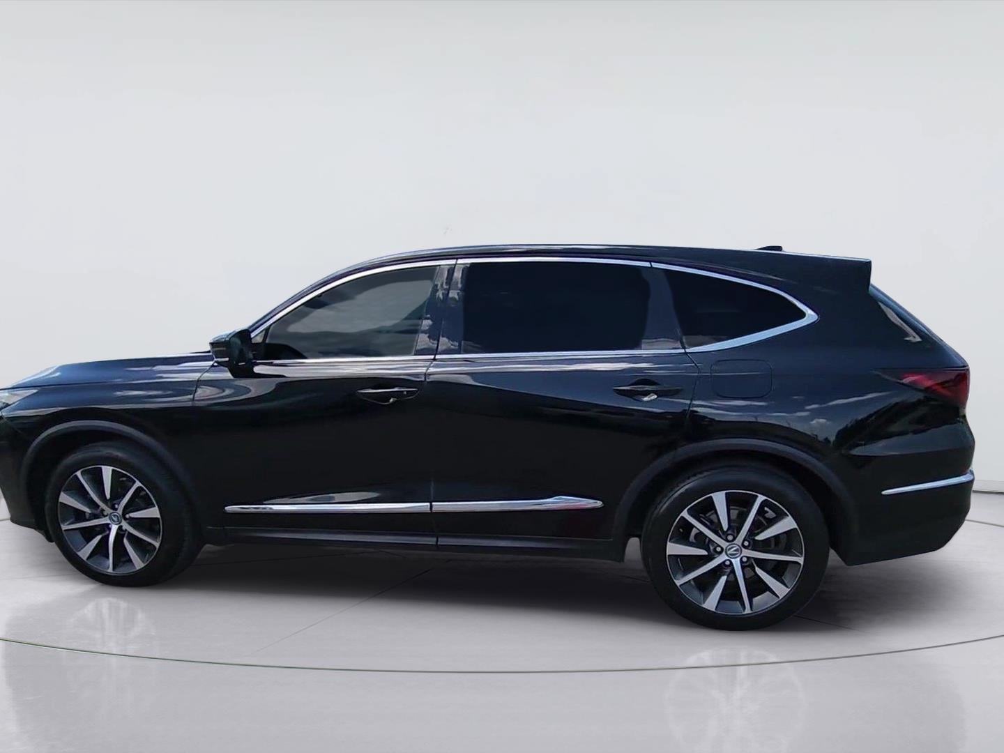 Used 2025 Acura MDX w/ Technology Package FWD image 6