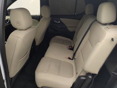 Used 2022 Chevrolet Traverse LS w/ LPO, Blackout Package FWD image 18