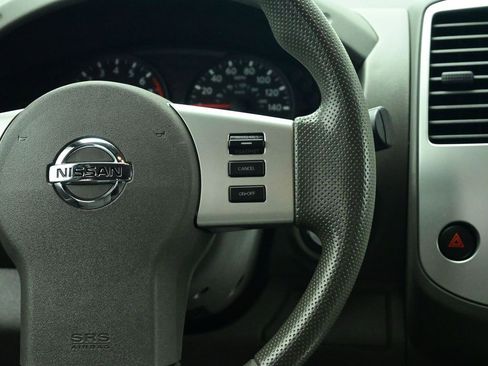 Used 2019 Nissan Frontier SV image 43