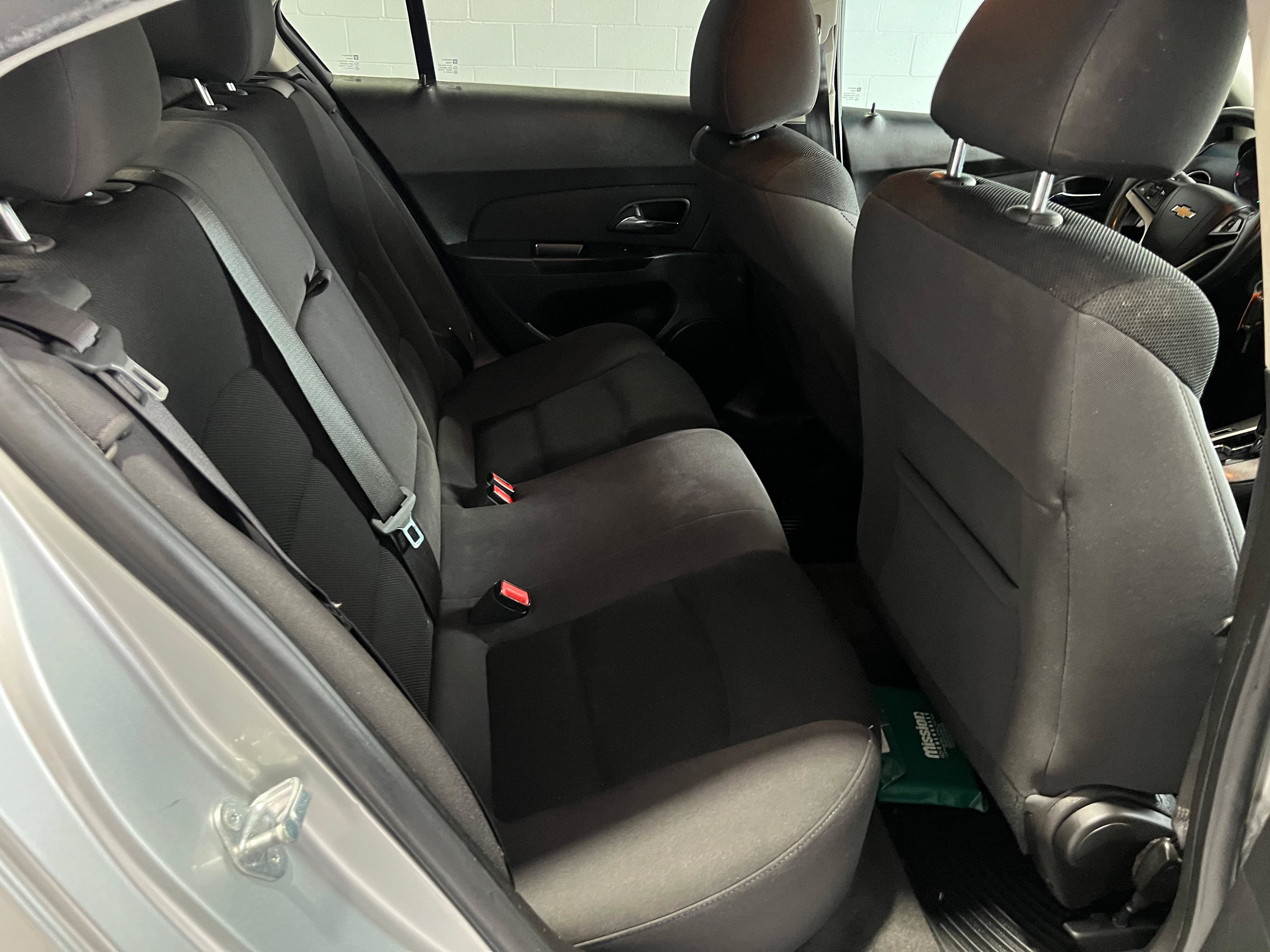 Used 2013 Chevrolet Cruze LT w/ RS Package FWD image 13