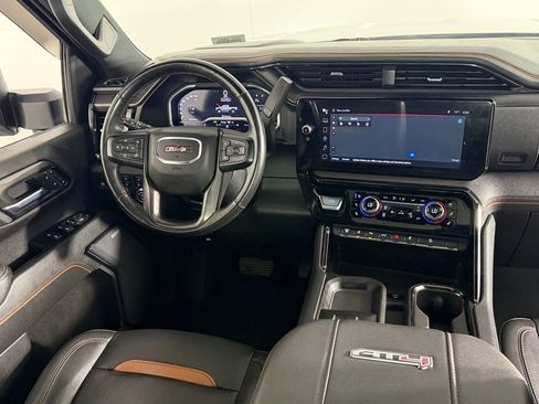 Used 2024 GMC Sierra 3500 AT4 w/ AT4 Premium Plus Package AWD/4WD image 12