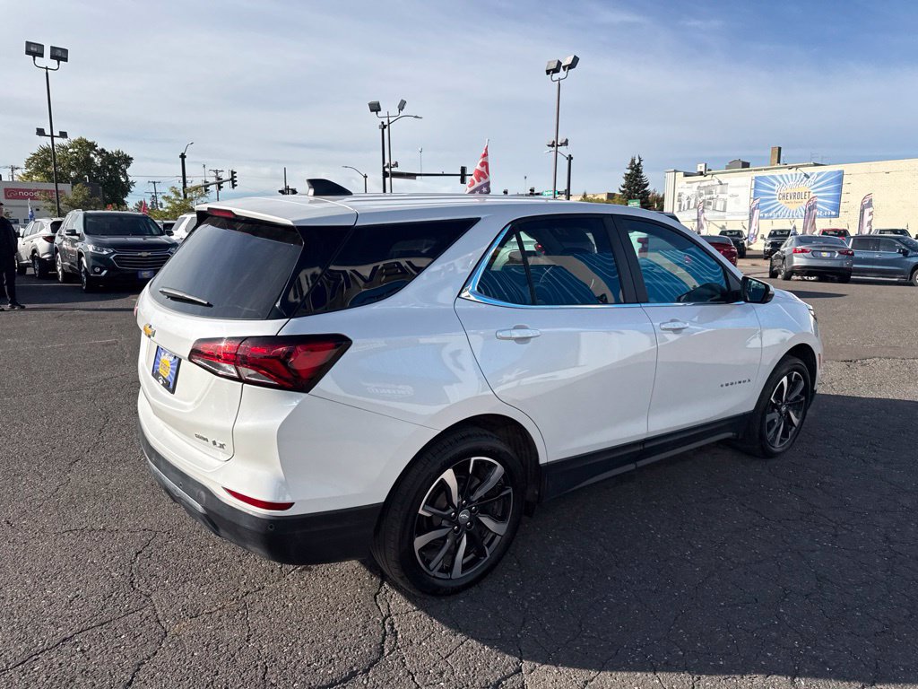 Used 2022 Chevrolet Equinox LT AWD/4WD image 11