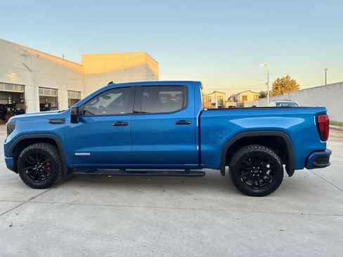 Used 2022 GMC Sierra 1500 Elevation w/ LPO, Elevation Black Package RWD image 3