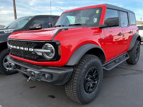 Used 2023 Ford Bronco Wildtrak AWD/4WD image 3